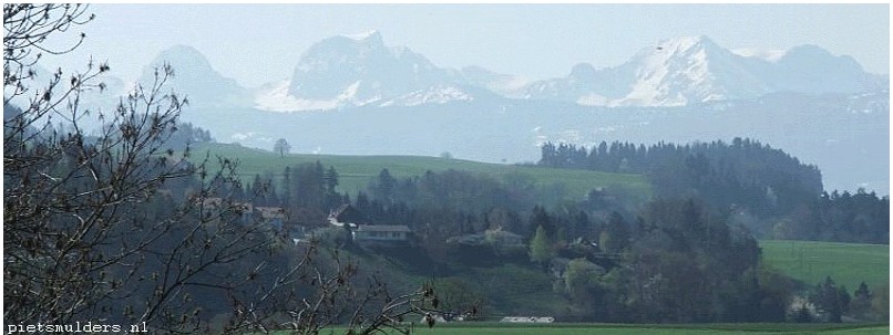 Fernsicht in die Voralpen (ten zuiden van Bern)